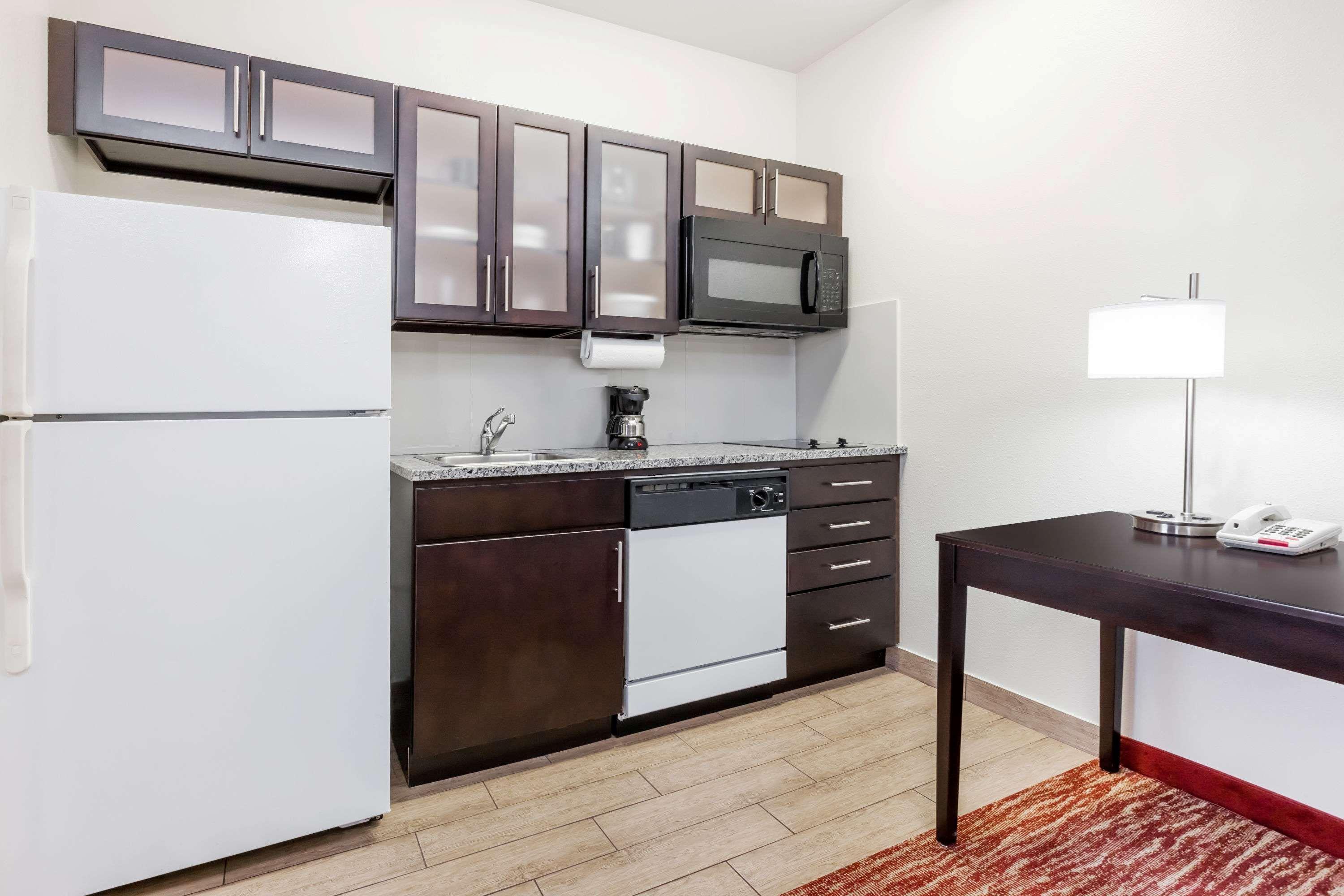 Hawthorn Suites Irving Dfw South Exteriör bild
