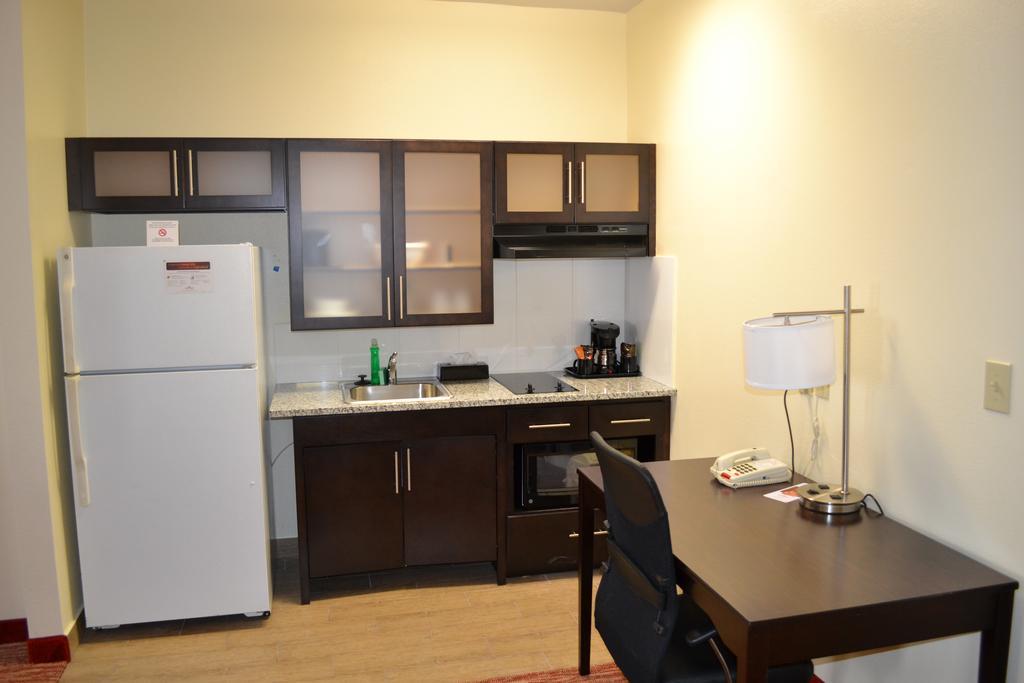 Hawthorn Suites Irving Dfw South Rum bild